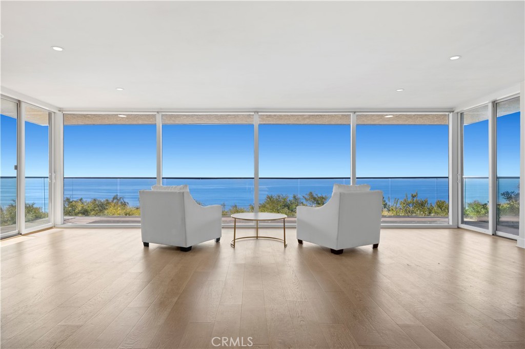 567 Dunnegan Place, Laguna Beach, CA 92651