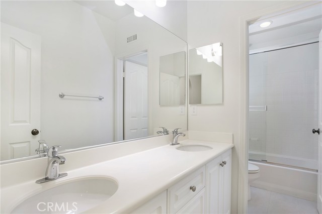 Detail Gallery Image 4 of 7 For 49 Glenalmond, Ladera Ranch,  CA 92694 - 3 Beds | 2/1 Baths
