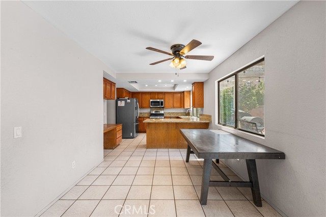 3046 W Avenue J4, Lancaster CA: https://media.crmls.org/medias/6811411b-87b2-4aac-b74c-a994fbe69c80.jpg