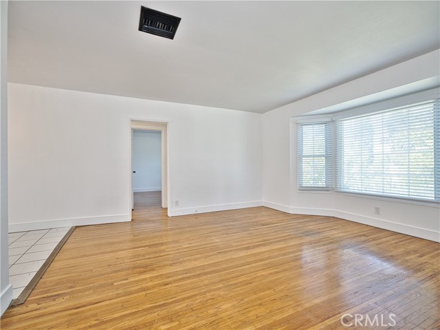  Income Home for Sale in North Hollywood, California