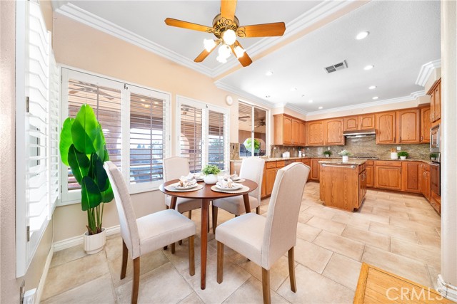 6290 Morning Place, Rancho Cucamonga CA: https://media.crmls.org/medias/6812664c-3ab6-4253-846b-b26d1c521ab5.jpg