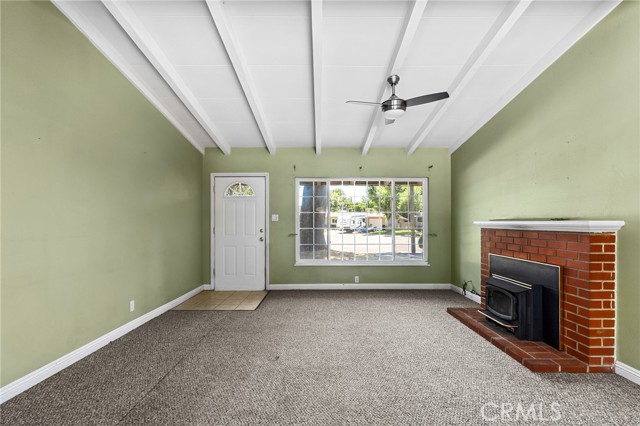 2344 Porter Wy, Chico CA: https://media.crmls.org/medias/681397f8-9893-466d-a5fd-830fcf3a2b39.jpg
