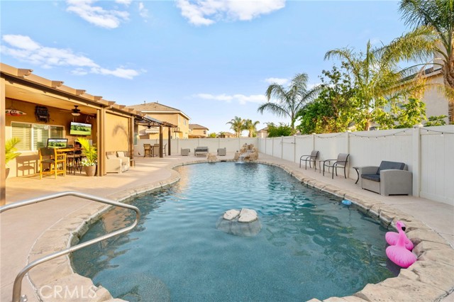 242 Lipizzan Drive, San Jacinto CA: https://media.crmls.org/medias/68144834-3c95-4201-b9b6-69cfeb309f17.jpg