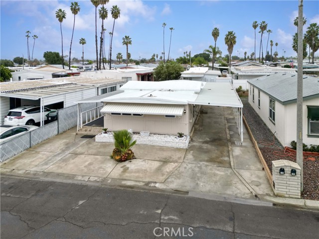 Detail Gallery Image 2 of 18 For 190 Santa Lucia, Hemet,  CA 92543 - 2 Beds | 2 Baths