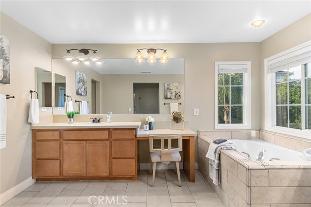 12406 Challendon Drive, Rancho Cucamonga CA: https://media.crmls.org/medias/68161941-01b2-41c4-98c0-6d01c864c708.jpg