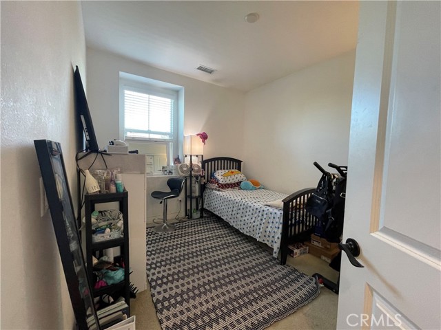 Detail Gallery Image 19 of 26 For 1410 N Harbor #1,  Santa Ana,  CA 92703 - 4 Beds | 3/1 Baths