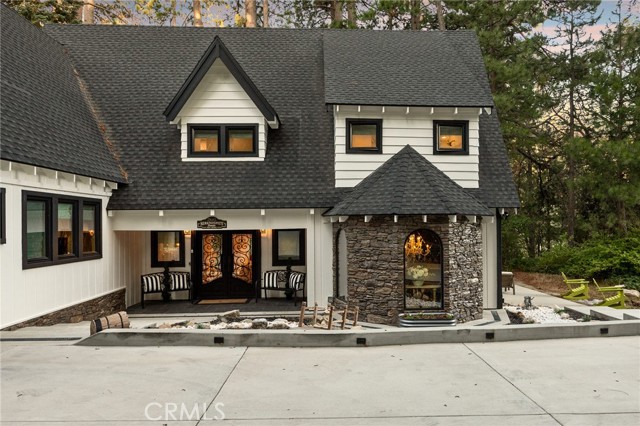 157 Brentwood Drive, Lake Arrowhead CA: https://media.crmls.org/medias/68165ca3-db47-459b-87ec-1b5fed360e9b.jpg