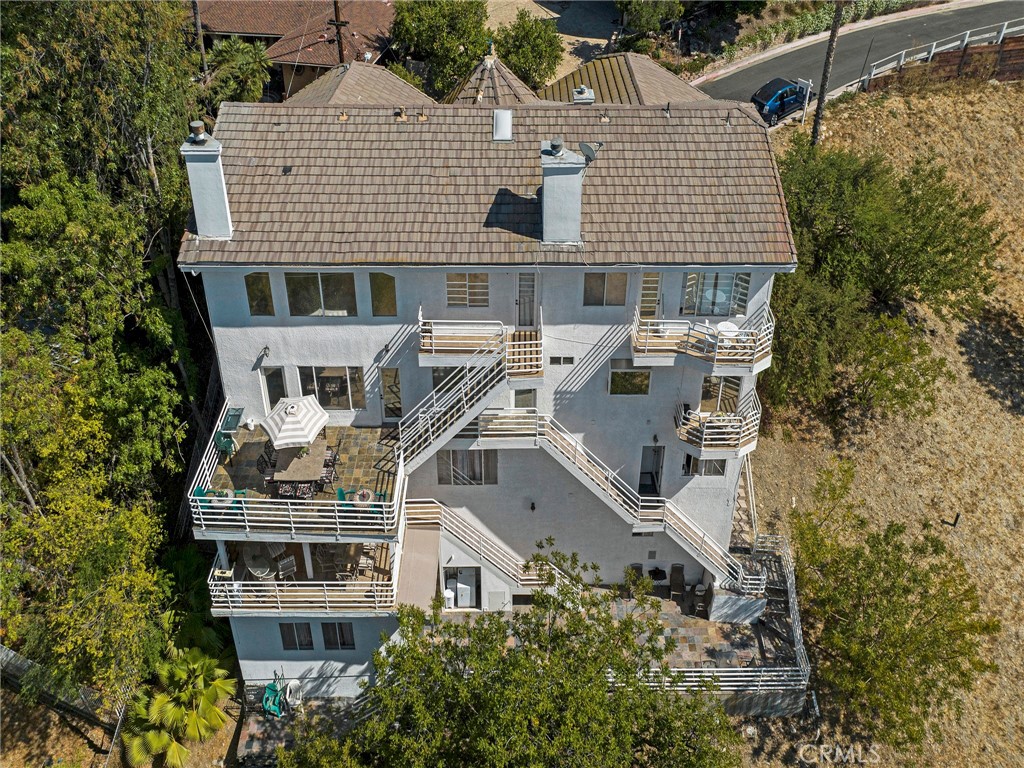 https://media.crmls.org/medias/6816efc2-4208-417b-bc56-55d14672edef.jpg?preset=X-Large