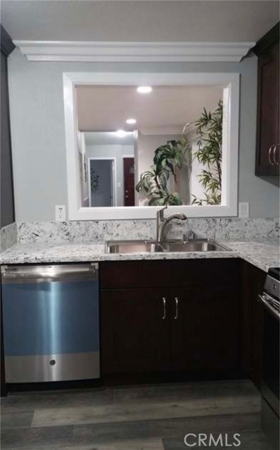 Detail Gallery Image 13 of 15 For 919 S Sherrill, Anaheim,  CA 92804 - 4 Beds | 2/1 Baths