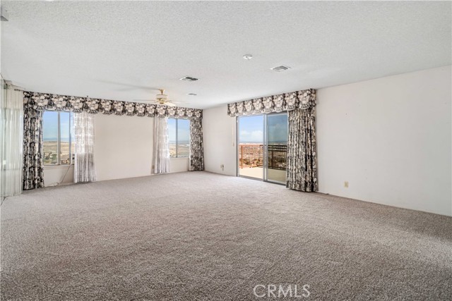 Detail Gallery Image 33 of 55 For 36421 Oliver, Palmdale,  CA 93551 - 3 Beds | 3 Baths