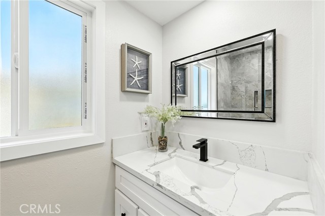 9533 Paramount Boulevard, Downey CA: https://media.crmls.org/medias/68178570-d9c6-404e-838a-0b42095d2d8e.jpg