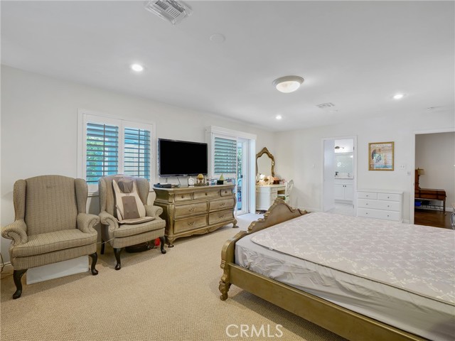 401 E Cherry Avenue, Monrovia CA: https://media.crmls.org/medias/68179505-7a23-431a-ab78-333f468a53cf.jpg