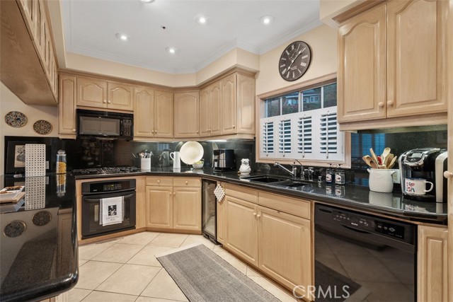 315 Old Ranch Road, Sierra Madre CA: https://media.crmls.org/medias/6817e142-47c1-4369-961f-edd93d8df793.jpg