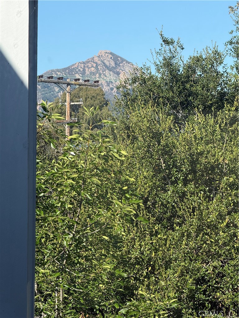 https://media.crmls.org/medias/6818009d-ad73-4447-b7fe-9a32a850be9f.jpg?preset=X-Large