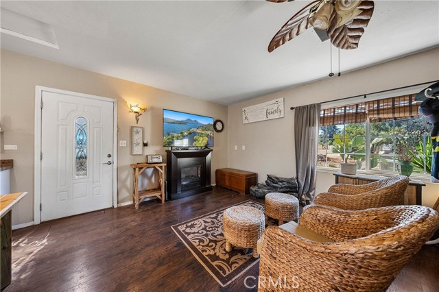 15000 Gray Pine Road, Lower Lake CA: https://media.crmls.org/medias/6819a75f-5d99-4fe3-987f-711bdc3007c6.jpg