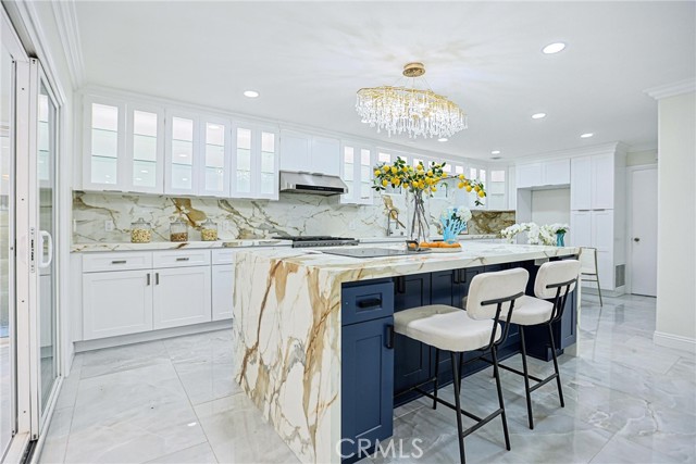 Detail Gallery Image 9 of 31 For 17230 San Lorenzo Cir, Fountain Valley,  CA 92708 - 4 Beds | 3 Baths