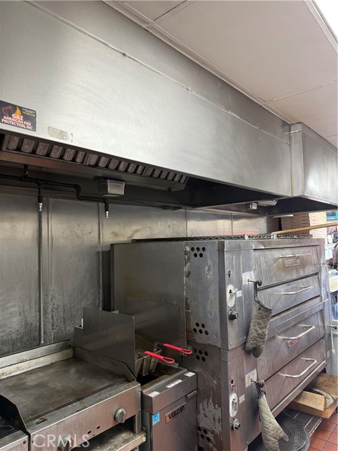  Commercial for Sale in Van Nuys, California