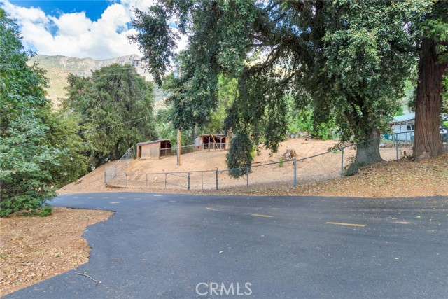 Image 53 of 66 For 39065 Oak Glen Road