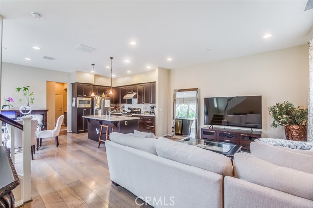 Detail Gallery Image 7 of 55 For 20310 Paseo Los Arcos, Porter Ranch,  CA 91326 - 4 Beds | 3 Baths