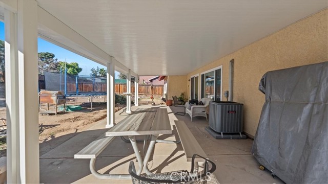 Detail Gallery Image 24 of 33 For 14219 Luna, Victorville,  CA 92392 - 3 Beds | 2 Baths