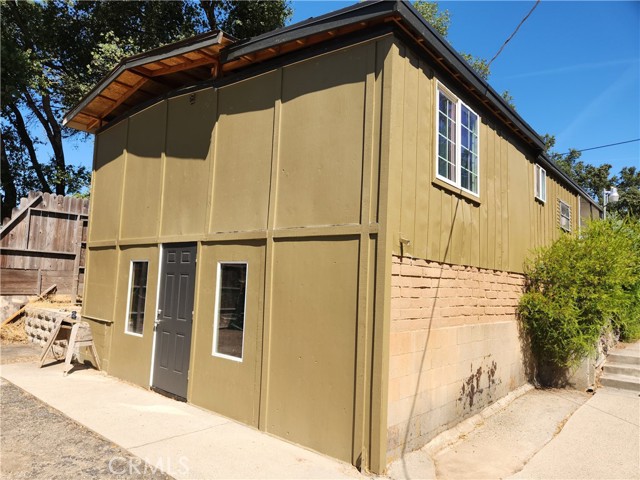 49832 Road 426, Oakhurst CA: https://media.crmls.org/medias/681a80c0-9b48-48aa-aa34-e2ba15ec3812.jpg