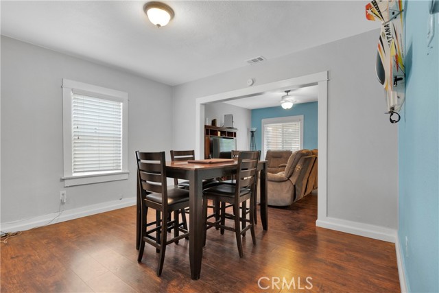 1554 N Sierra Way, San Bernardino CA: https://media.crmls.org/medias/681bfd22-1947-4874-a264-36d0dad50f50.jpg