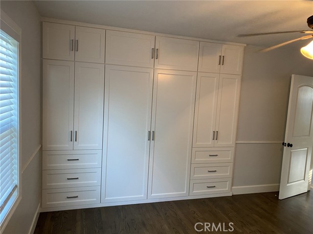 341 N Pine Street, Orange CA: https://media.crmls.org/medias/681cd246-08b8-4537-bcd3-ed840c7ff33f.jpg