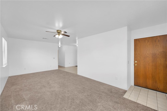 135 S Alfred Street, Coalinga CA: https://media.crmls.org/medias/681de9c8-0fd3-41e8-a6da-dee9be9caab7.jpg