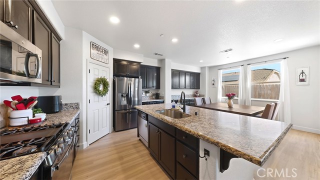 Detail Gallery Image 24 of 60 For 1164 Barcelona, Livingston,  CA 95334 - 4 Beds | 4 Baths