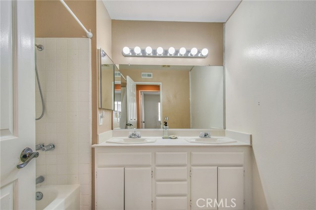 Detail Gallery Image 19 of 28 For 21141 Pennington Ln, Trabuco Canyon,  CA 92679 - 4 Beds | 2/1 Baths