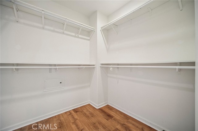 6958 Amigo Avenue, Reseda CA: https://media.crmls.org/medias/681eca1f-5e1b-4ef1-98a0-9a392091a764.jpg