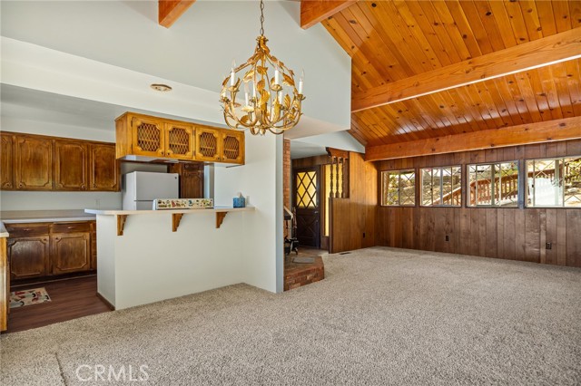 Detail Gallery Image 9 of 42 For 2429 Spring Oak Dr, Running Springs,  CA 92382 - 3 Beds | 2 Baths