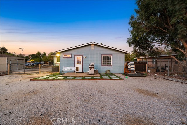 43249 42nd W Street, Lancaster CA: https://media.crmls.org/medias/68205c20-dcf6-4828-a0af-ac1003375d46.jpg