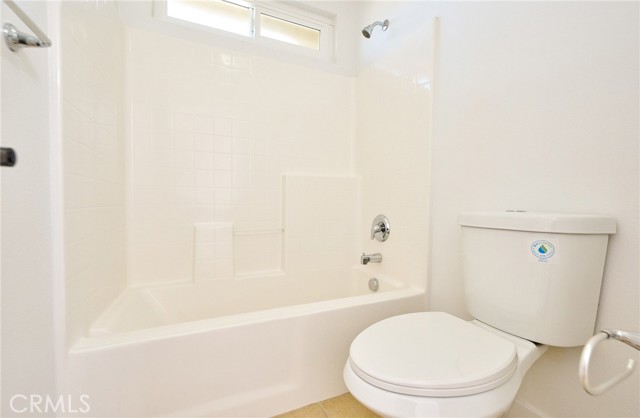 5 Bed Home for Sale in Victorville, California