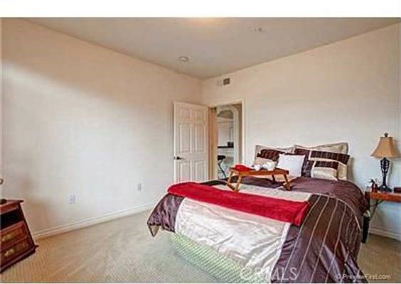 9253 Regents Road - photo 6