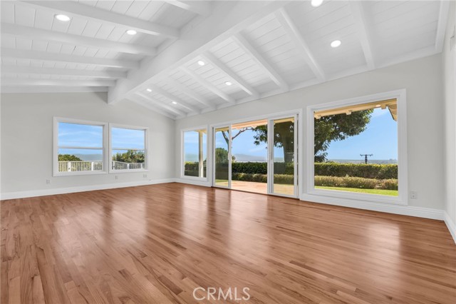 Detail Gallery Image 8 of 56 For 2417 Sunnyside Ridge Rd, Rancho Palos Verdes,  CA 90275 - 4 Beds | 3/1 Baths