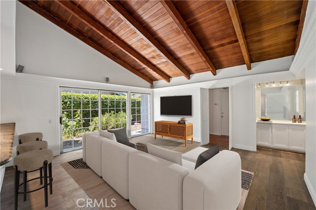 Detail Gallery Image 10 of 39 For 23172 Gainford St, Woodland Hills,  CA 91364 - 3 Beds | 2/1 Baths