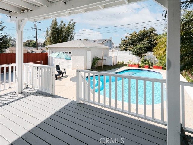 Detail Gallery Image 8 of 20 For 5107 W 138th St, Hawthorne,  CA 90250 - 3 Beds | 2 Baths
