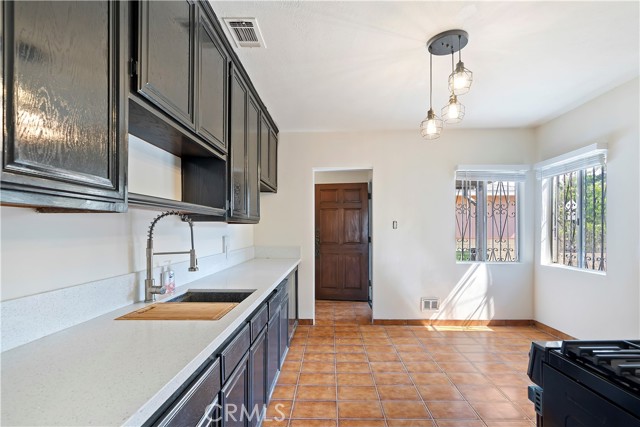Detail Gallery Image 8 of 32 For 6255 Satsuma Ave, North Hollywood,  CA 91606 - 3 Beds | 1/1 Baths