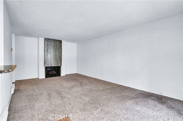8635 Falmouth Avenue, Playa del Rey CA: https://media.crmls.org/medias/6822d83e-7e11-457f-b019-c8d91b24a789.jpg