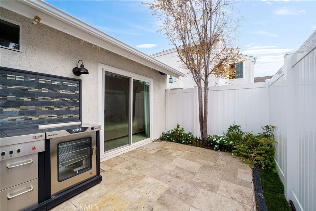 MLS #OC25233246 image #23