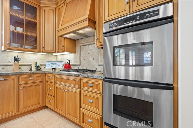334 Locust Street, Laguna Beach CA: https://media.crmls.org/medias/68245863-0b25-472e-9b2f-2b3c3d9f6774.jpg