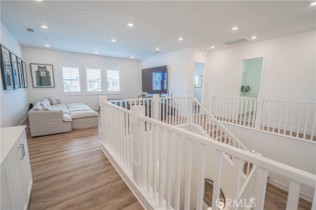 Detail Gallery Image 22 of 58 For 29768 Camino La Perdiz, Valencia,  CA 91354 - 5 Beds | 5 Baths