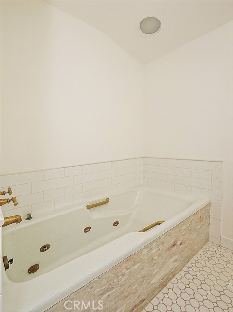 Detail Gallery Image 22 of 45 For 529 Palos Verdes Dr, Palos Verdes Estates,  CA 90274 - 4 Beds | 4 Baths