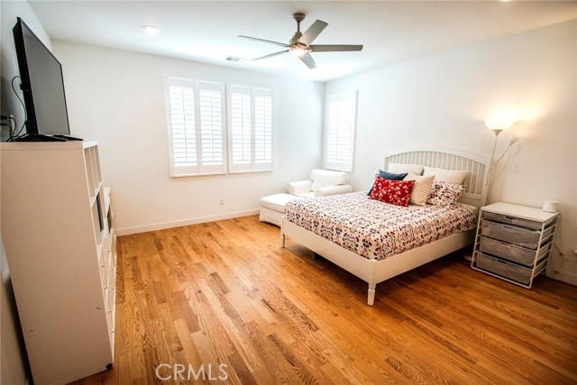 27136 Purple Sage Court, Valencia CA: https://media.crmls.org/medias/6825d576-e903-44fd-8168-94df93d54114.jpg