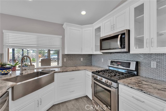 Detail Gallery Image 10 of 61 For 11347 Topaz Rd, Victorville,  CA 92392 - 4 Beds | 2 Baths