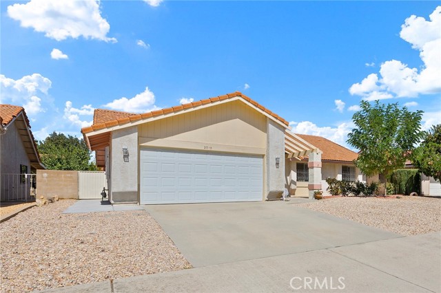 Detail Gallery Image 5 of 50 For 2010 Silver Oak Way, Hemet,  CA 92545 - 3 Beds | 2 Baths