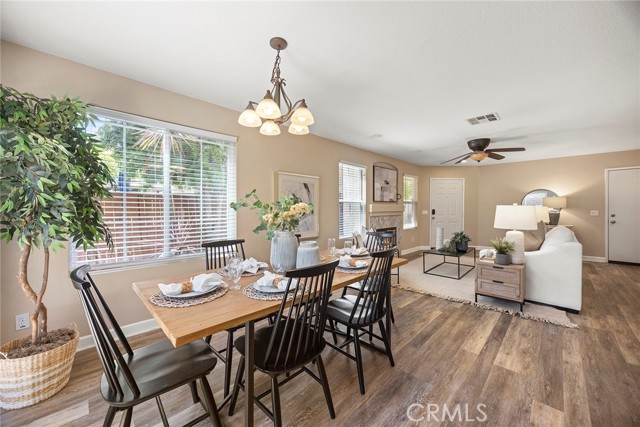 1534 Rowan Gln, Escondido CA: https://media.crmls.org/medias/6826be0b-2a0e-483f-b0d4-d644a068417d.jpg