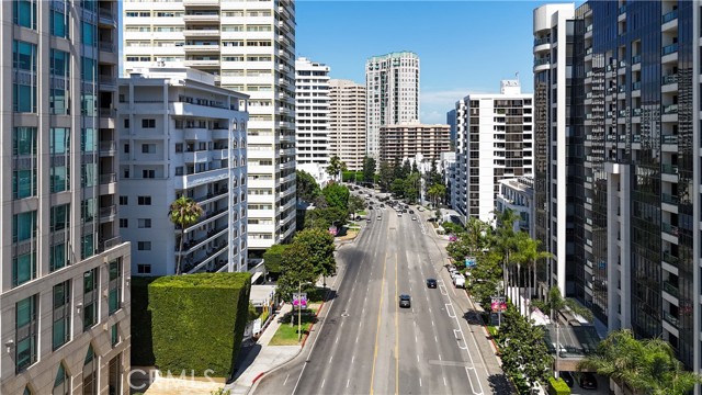 Detail Gallery Image 17 of 31 For 10535 Wilshire Bld #D01,  Los Angeles,  CA 90024 - 2 Beds | 2 Baths