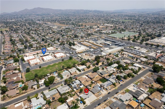 24800 Carolyn Avenue, Moreno Valley CA: https://media.crmls.org/medias/6827375e-0dd6-44ac-b867-149fa3d463b4.jpg